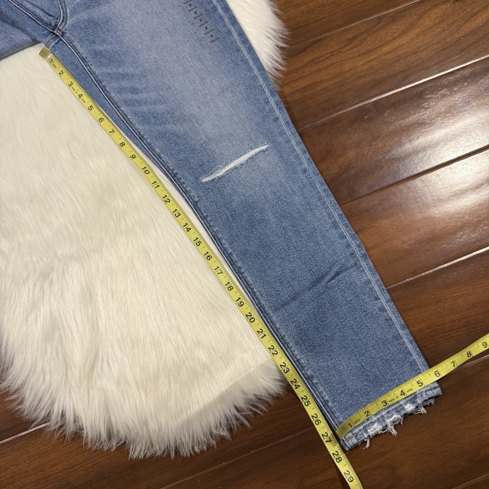 American Eagle Women's Size 2 R Distressed Mom Denim Jeans - Picture 5 of 9